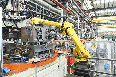 加速设备更新与技术开发 驱动经济发展的双引擎